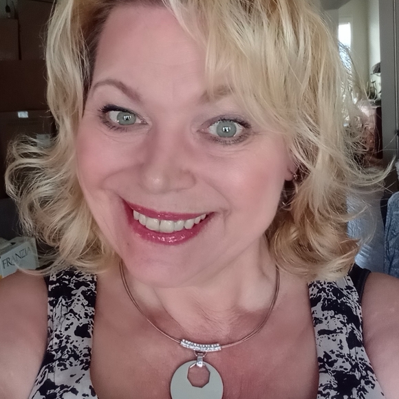 Brother passed, need 2 finish estate.$10 each item.Happy pic but not,was my bff. - Picture 1 of 1